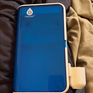 Pursonic UV Toothbrush Cleaner Sanitizer for 5 toothbrushes or heads EUC 4 AA